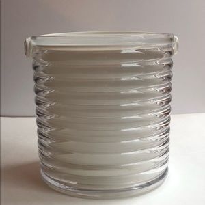 Vintage Sally Designs white/clear acrylic ice bucket